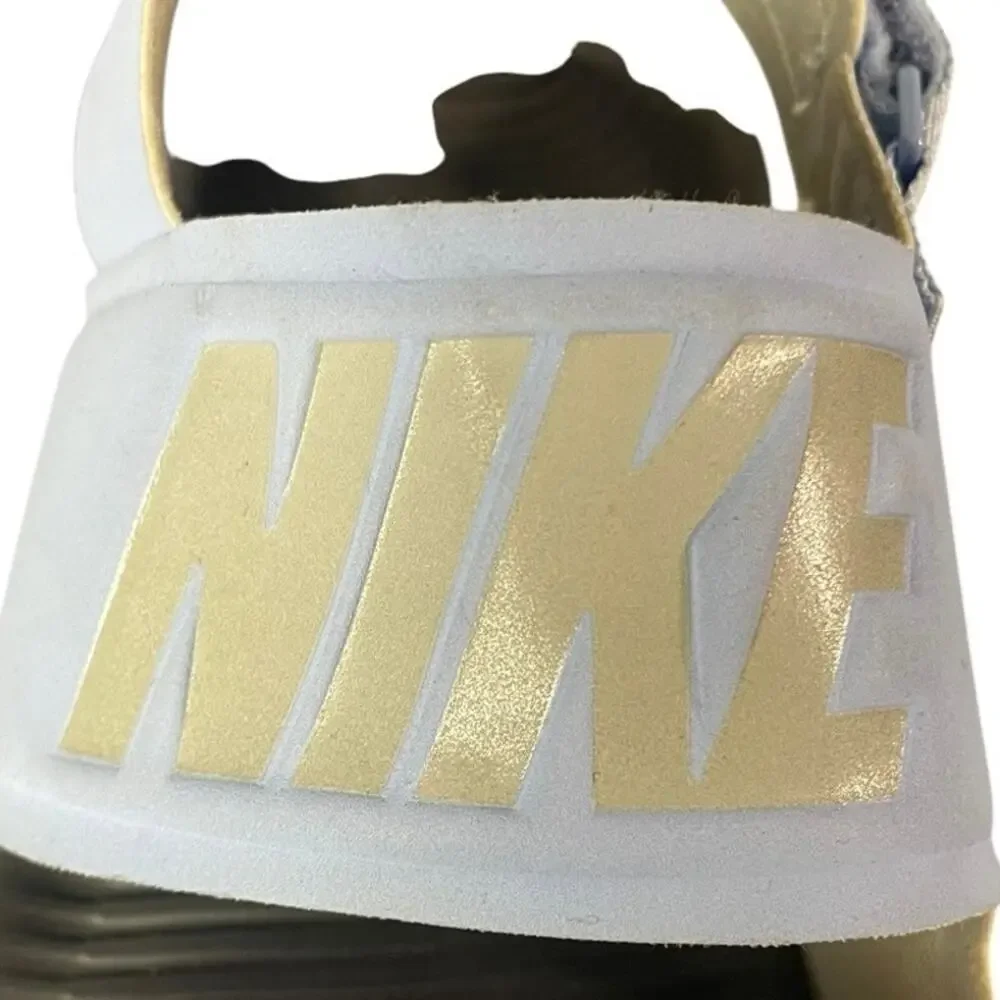 Nike Women’s Tanjun Light Blue/Grey Size-5 Sandals